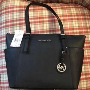 MICHAEL Michael Kors Jet Set Black Leather Tote